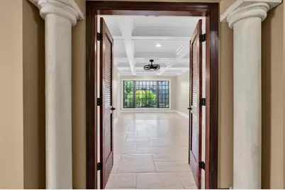 5810 Bahama Shores Drive S, Saint Petersburg, FL 33705 - Photo 31