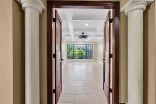 5810 Bahama Shores Dr S, Saint Petersburg, FL 33705 - Photo 31