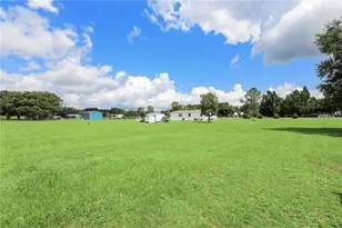 36630 Chancey Rd, Zephyrhills, FL 33541 - Photo 9