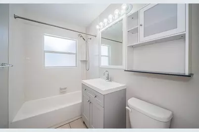 1039 Madison Street, Largo, FL 33770 - Photo 9