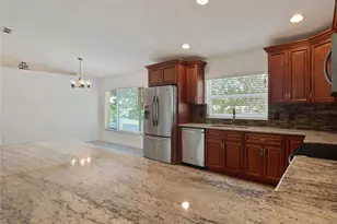 2423 Buckhorn Manor Dr, Valrico, FL 33594 - Photo 15