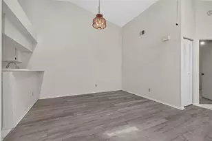 11754 Spring Tree Ln, Port Richey, FL 34668 - Photo 7