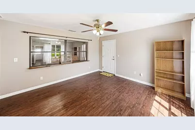 5207 10th Street, Zephyrhills, FL 33542 - Photo 9