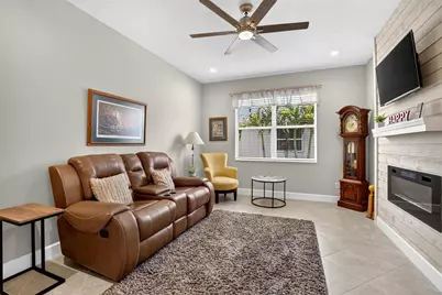 4740 Avila Lakes Drive, Wimauma, FL 33598 - Photo 31