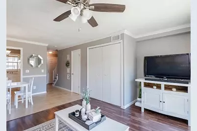 13812 Orange Sunset Drive #0, Tampa, FL 33618 - Photo 7