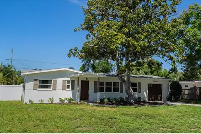 2090 76th Street N, Saint Petersburg, FL 33710 - Photo 1