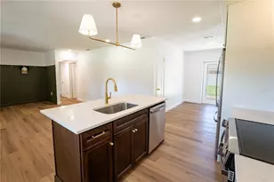 2090 76th St N, Saint Petersburg, FL 33710 - Photo 7