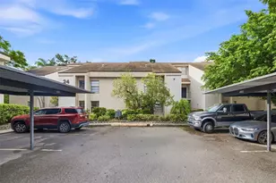 4873 Puritan Cir, Tampa, FL 33617 - Photo 3