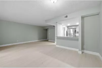 4873 Puritan Circle #2401, Tampa, FL 33617 - Photo 11