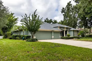 28 Camelot Ridge Dr, Brandon, FL 33511 - Photo 5