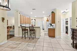 28 Camelot Ridge Dr, Brandon, FL 33511 - Photo 27