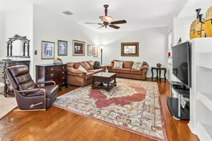 28 Camelot Ridge Dr, Brandon, FL 33511 - Photo 29