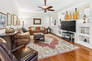28 Camelot Ridge Dr, Brandon, FL 33511 - Photo 29