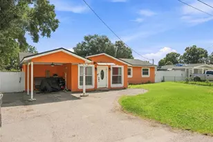 6819 32nd Ave S, Tampa, FL 33619 - Photo 3