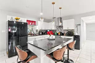 6819 32nd Ave S, Tampa, FL 33619 - Photo 11