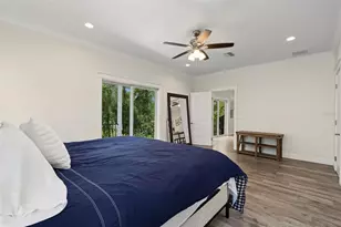 170 E Spruce St, Tarpon Springs, FL 34689 - Photo 7
