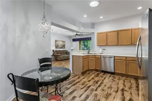 7235 Cleopatra Dr, Land O Lakes, FL 34637 - Photo 7
