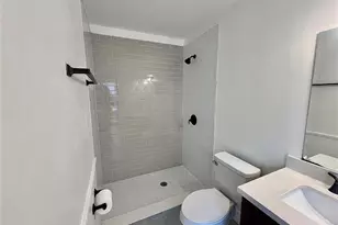 4614 E Seneca Ave, Tampa, FL 33617 - Photo 25