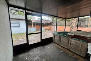 4614 E Seneca Ave, Tampa, FL 33617 - Photo 27