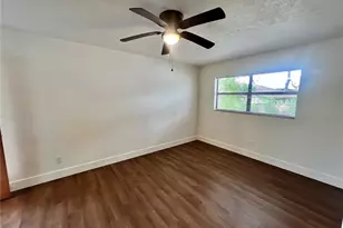 4614 E Seneca Ave, Tampa, FL 33617 - Photo 17