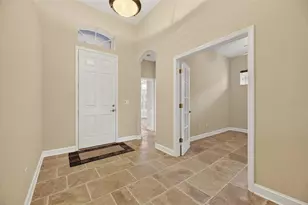 1039 Emerald Dunes Dr, Sun City Center, FL 33573 - Photo 9