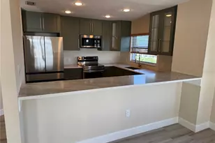 423 150th Ave, Madeira Beach, FL 33708 - Photo 5
