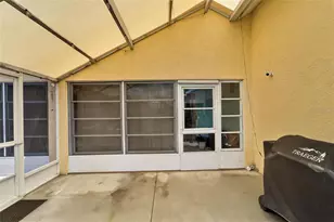 2008 Prestancia Ln, Sun City Center, FL 33573 - Photo 43