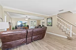 16126 Country Crossing Dr, Tampa, FL 33624 - Photo 7
