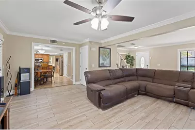 16126 Country Crossing Drive, Tampa, FL 33624 - Photo 9