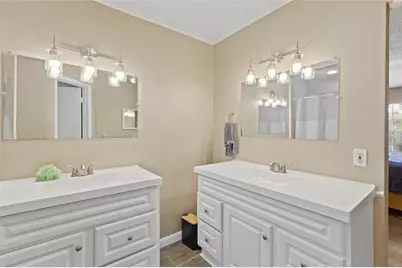 16126 Country Crossing Drive, Tampa, FL 33624 - Photo 23