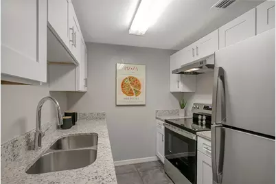 3908 E Hanna Avenue, Tampa, FL 33610 - Photo 11