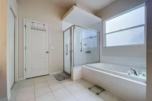 1124 Split Silk St, Valrico, FL 33594 - Photo 37