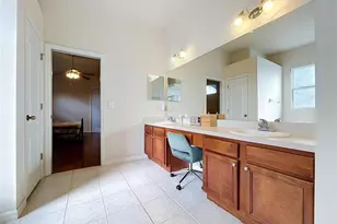 1124 Split Silk St, Valrico, FL 33594 - Photo 35