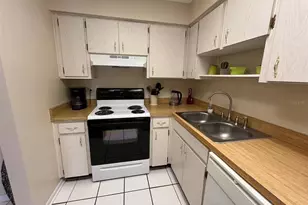 670 Green Valley Rd, Palm Harbor, FL 34683 - Photo 3