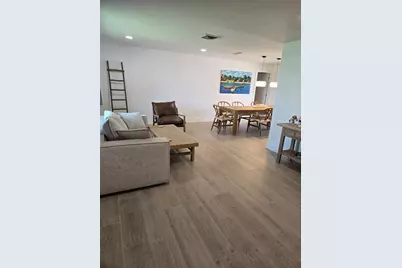 3850 46th Avenue S, Saint Petersburg, FL 33711 - Photo 3