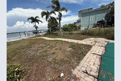6111 Bayou Grande Boulevard NE, Saint Petersburg, FL 33703 - Photo 21