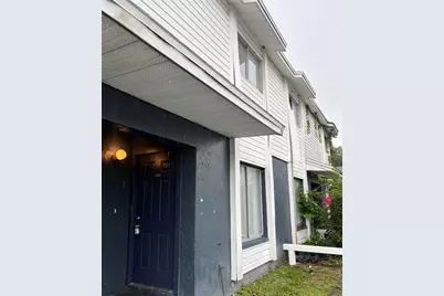 13045 Londondary Place, Tampa, FL 33612 - Photo 1