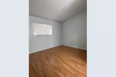 13045 Londondary Place, Tampa, FL 33612 - Photo 9