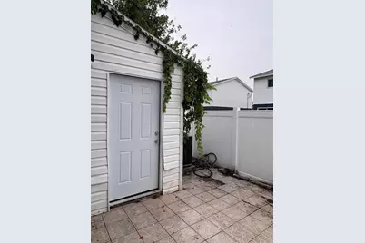 13045 Londondary Place, Tampa, FL 33612 - Photo 11