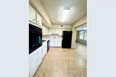 2402 Ecuadorian Way #40, Clearwater, FL 33763 - Photo 5