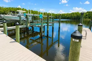 11122 W Cove Harbor Dr, Crystal River, FL 34428 - Photo 3