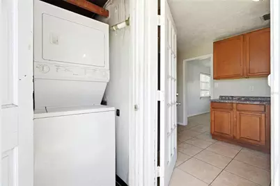 701 59th Street S, Gulfport, FL 33707 - Photo 11