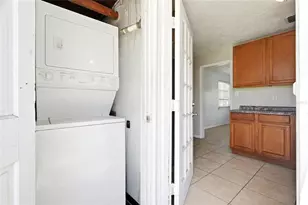 701 59th St S, Gulfport, FL 33707 - Photo 11
