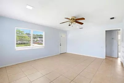 701 59th Street S, Gulfport, FL 33707 - Photo 7