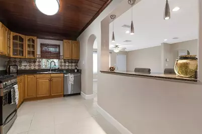 311 N Gomez Avenue, Tampa, FL 33609 - Photo 19
