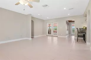 311 N Gomez Ave, Tampa, FL 33609 - Photo 9