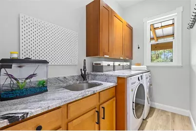 930 Southern Pine Court NE, Saint Petersburg, FL 33703 - Photo 17