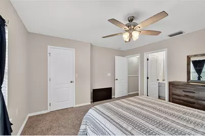 2052 Greenwood Valley Drive, Plant City, FL 33563 - Photo 31