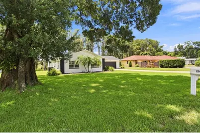 210 Lake Hobbs Road, Lutz, FL 33548 - Photo 77