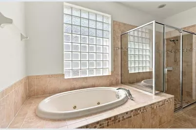 27417 Silver Thatch Drive, Wesley Chapel, FL 33544 - Photo 31
